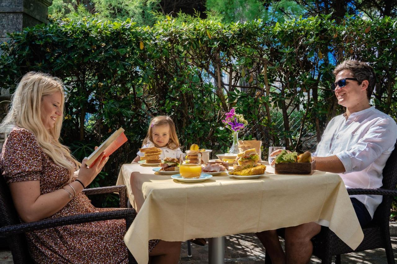 Miramare Hotel Ristorante Convegni تْشيزيناتيكو المظهر الخارجي الصورة