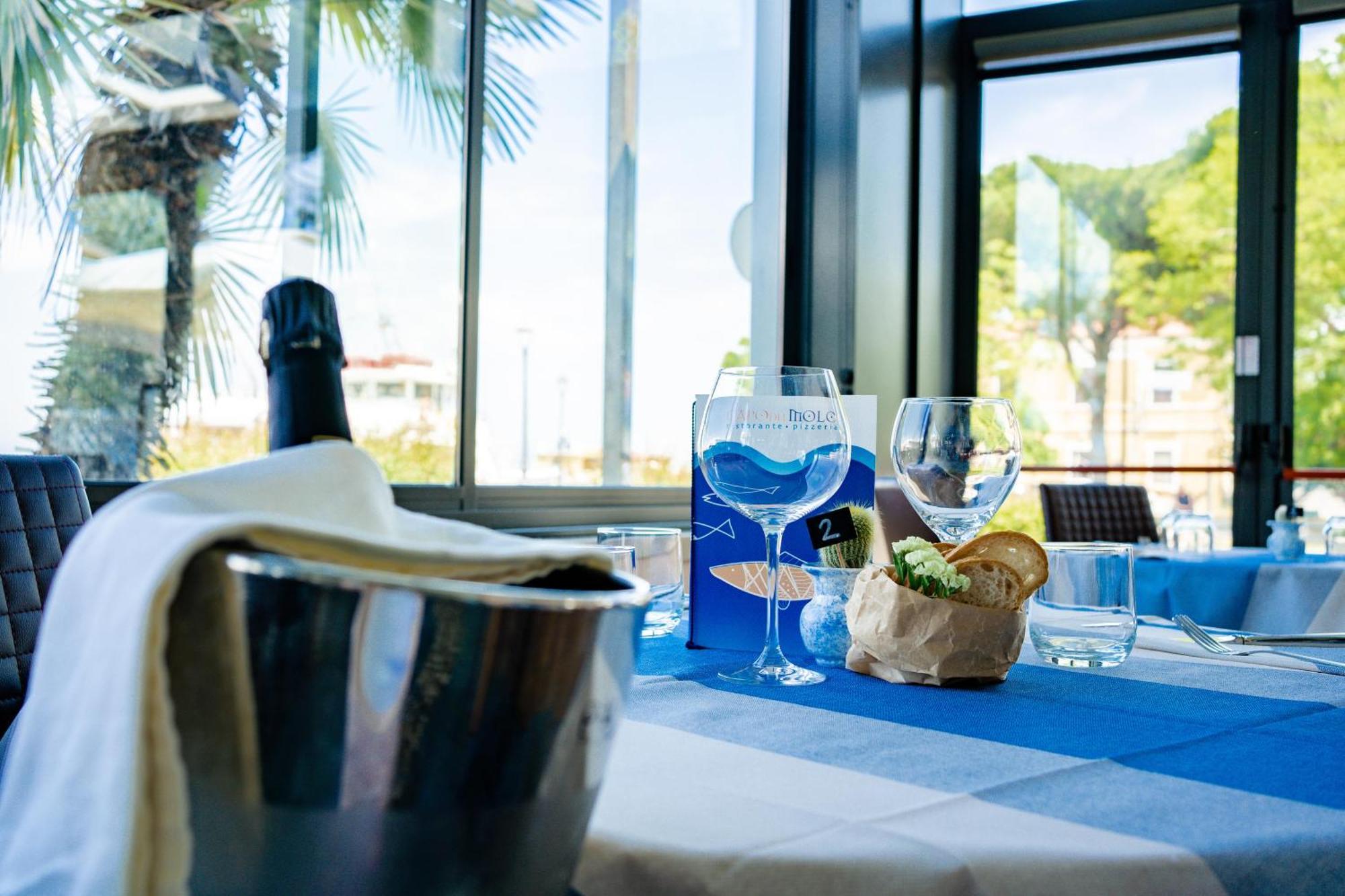 Miramare Hotel Ristorante Convegni تْشيزيناتيكو المظهر الخارجي الصورة